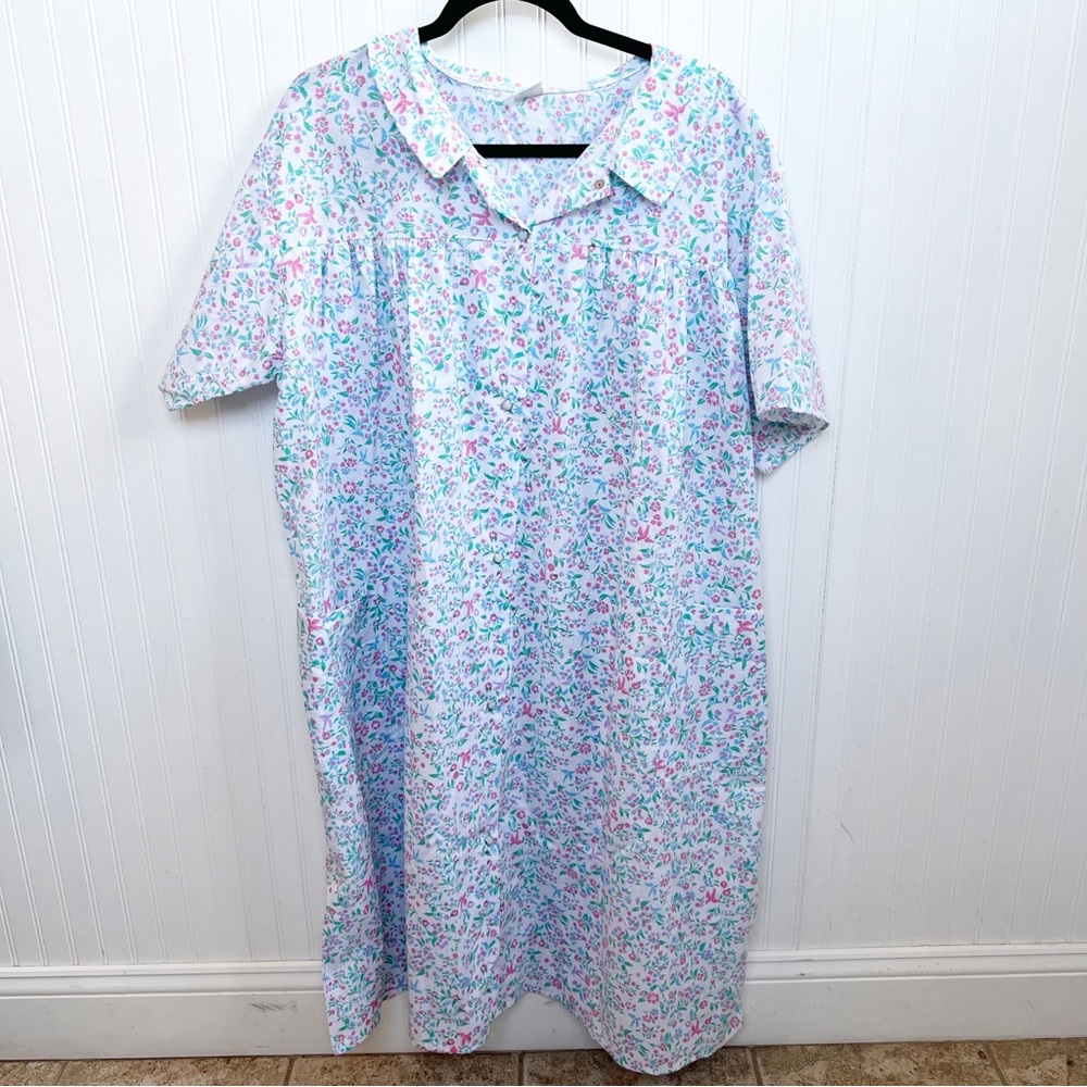 Artistic Creation Vintage White & Dainty Pink & Blue Floral House Dress Size 3XL